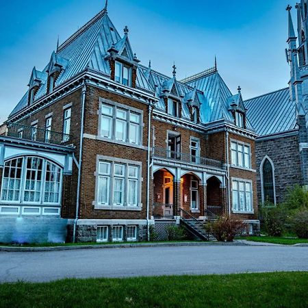Hotel Chateau Cran Chaud Chicoutimi 외부 사진
